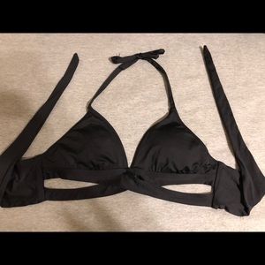 Black bikini top.
